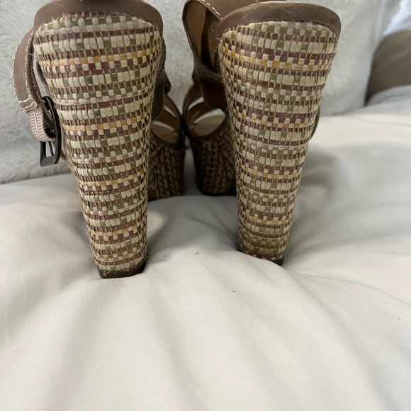 R2 Lolita heels size 6 sandal in good condition . - Picture 5 of 5